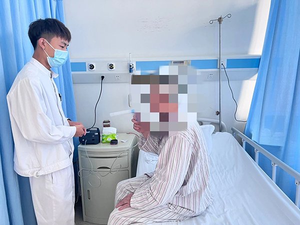 微信图片_20240522105916.jpg 首都医科大学附属北京友谊医院护士