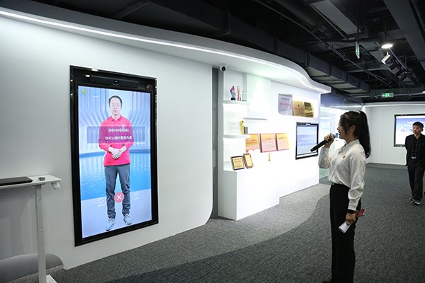 此次活动不仅为师生们提供了与业界领军