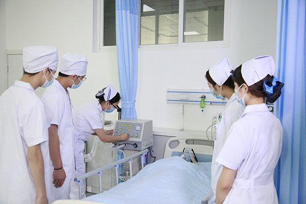 两者都保留在站内即可形成完整阅读路径